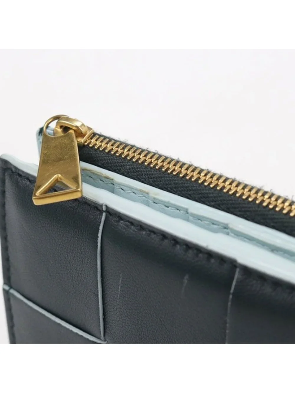 Bottega Veneta Midi Amdiam Maxi Intrecciato Bifold Wallet Lambskin